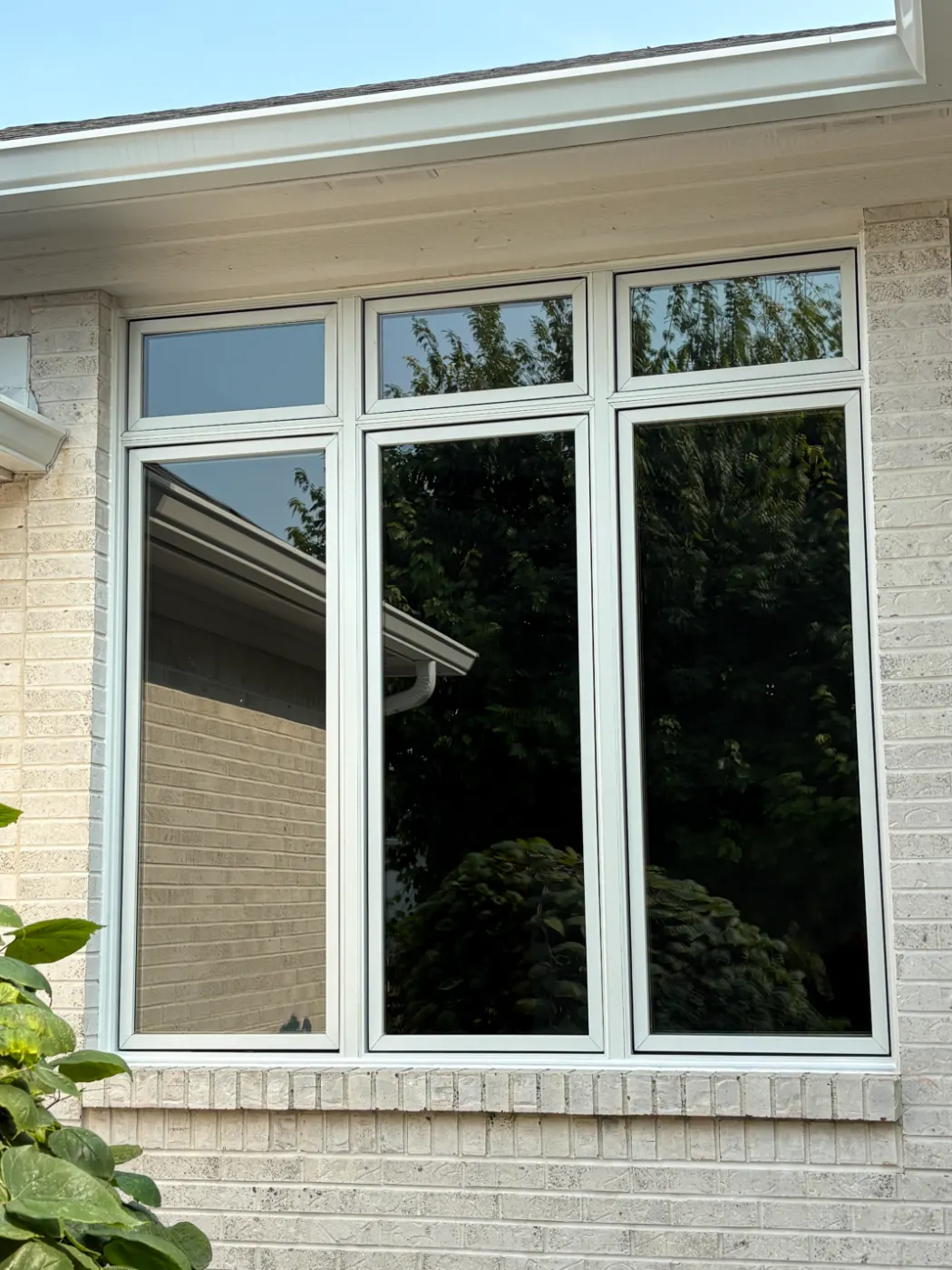 Storm-damaged window documented in Viking Meadows